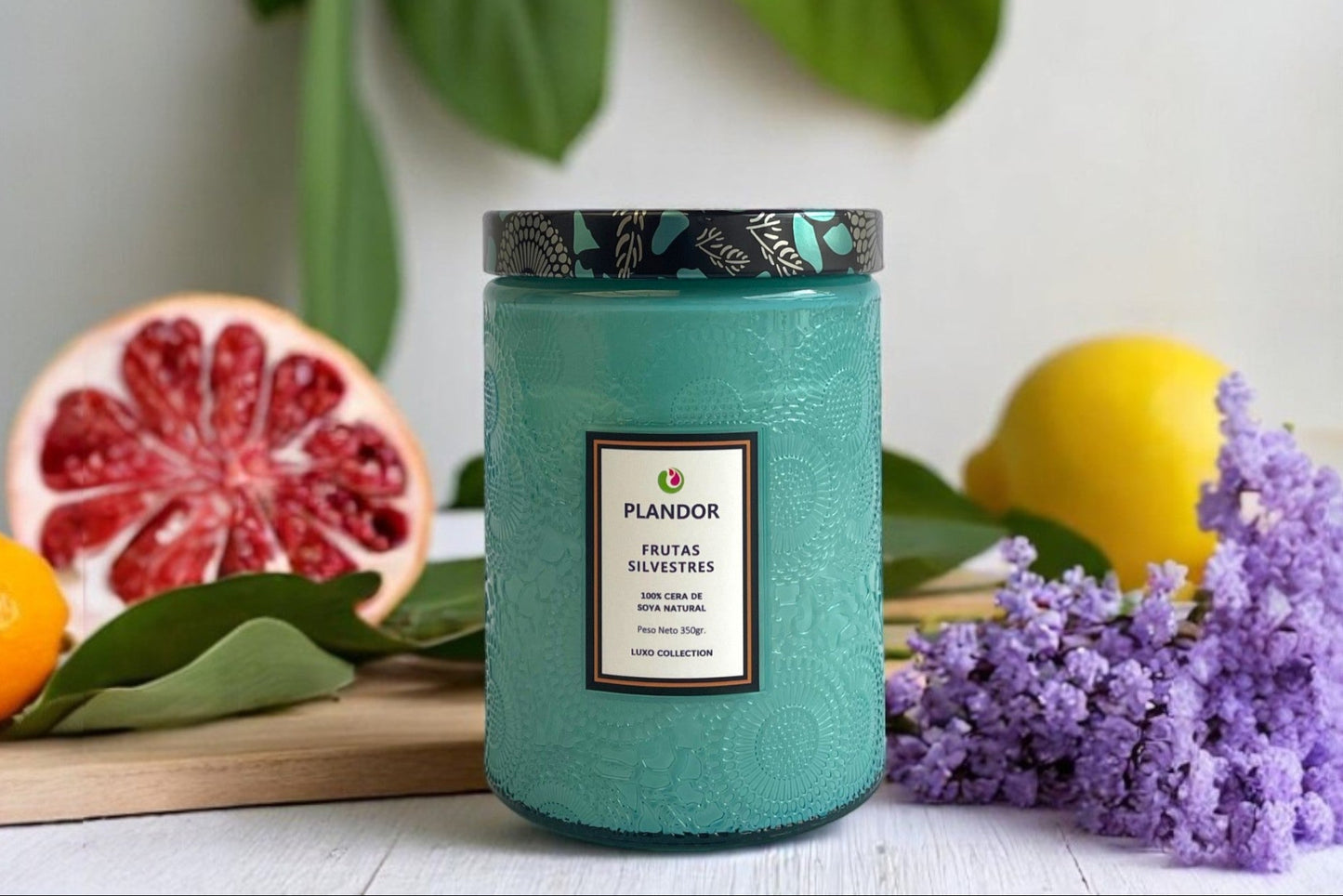 Vela Plandor Frutas Silvestres – Frutal y Envolvente (500g, Vidrio con tapa, 100% Cera de Soya Natural)